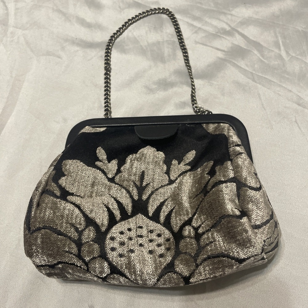 MCM Handmade Clutch Velvet Carpet Magnetic Closure Chain